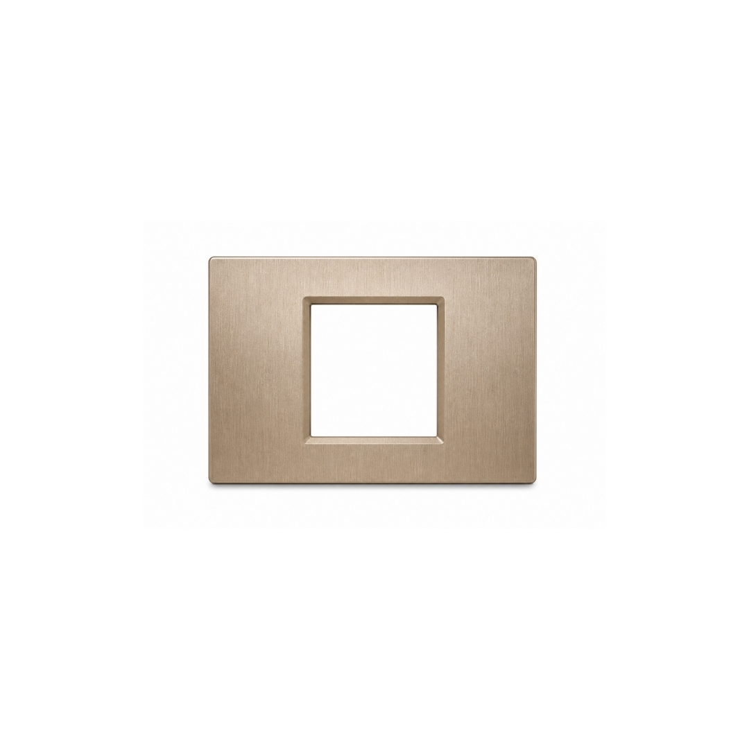 2M Champange Cover QVQ